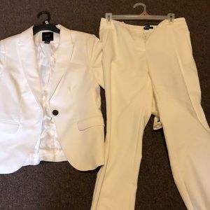 Forever 21 white pants suit